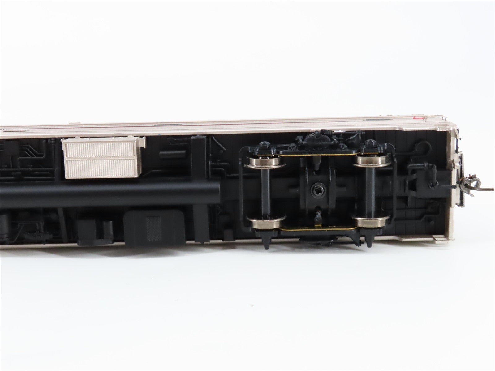 HO Scale Rapido 114003 Canadian Pacific Budd Baggage-Dorm 3008 RTR