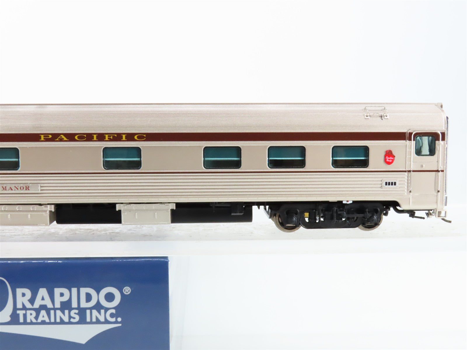 HO Scale Rapido 119002 Canadian Pacific Budd Manor Sleeper BLAIR MANOR RTR