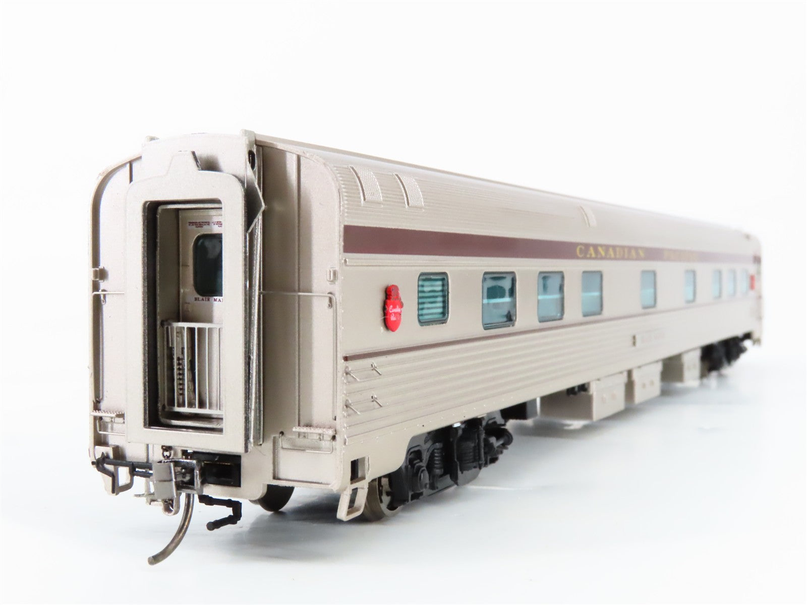 HO Scale Rapido 119002 Canadian Pacific Budd Manor Sleeper BLAIR MANOR RTR