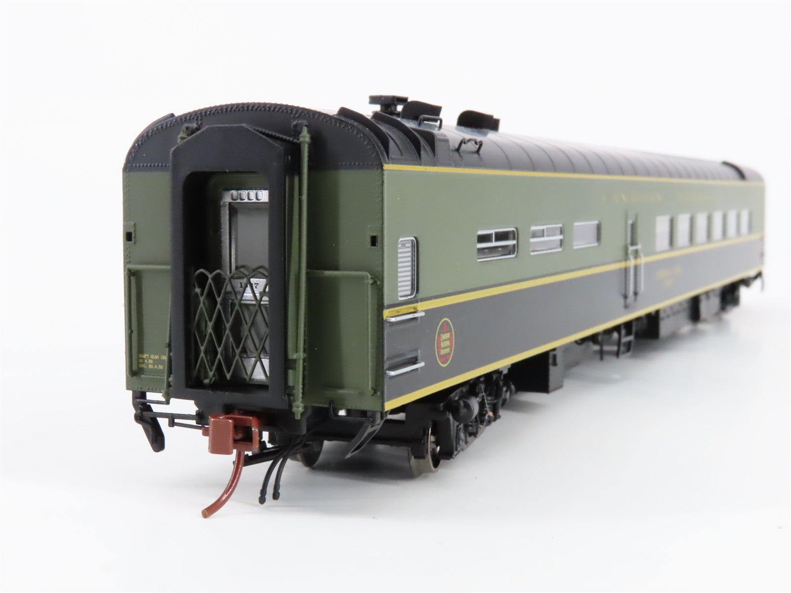 HO Scale Rapido 124001 CN Canadian National Lightweight Diner 1337 RTR