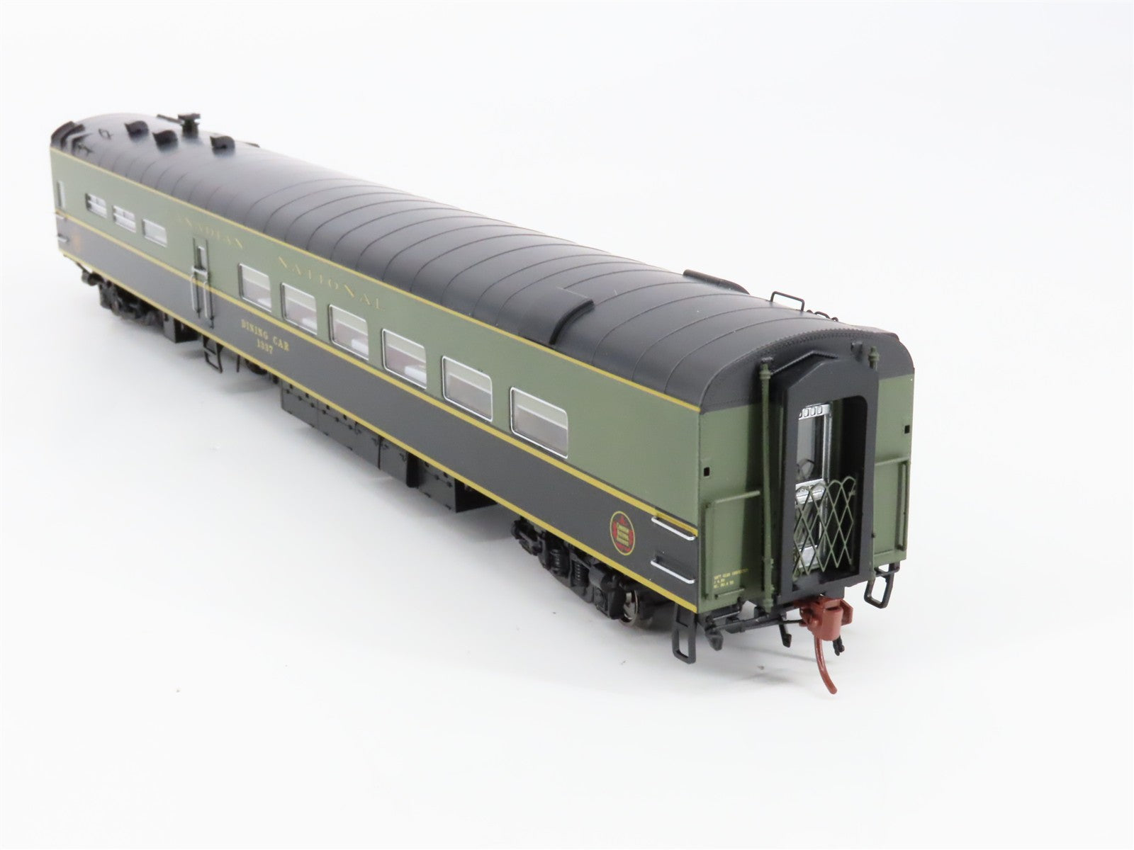 HO Scale Rapido 124001 CN Canadian National Lightweight Diner 1337 RTR