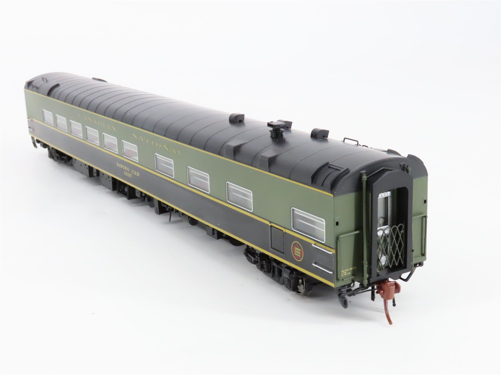 HO Scale Rapido 124001 CN Canadian National Lightweight Diner 1337 RTR