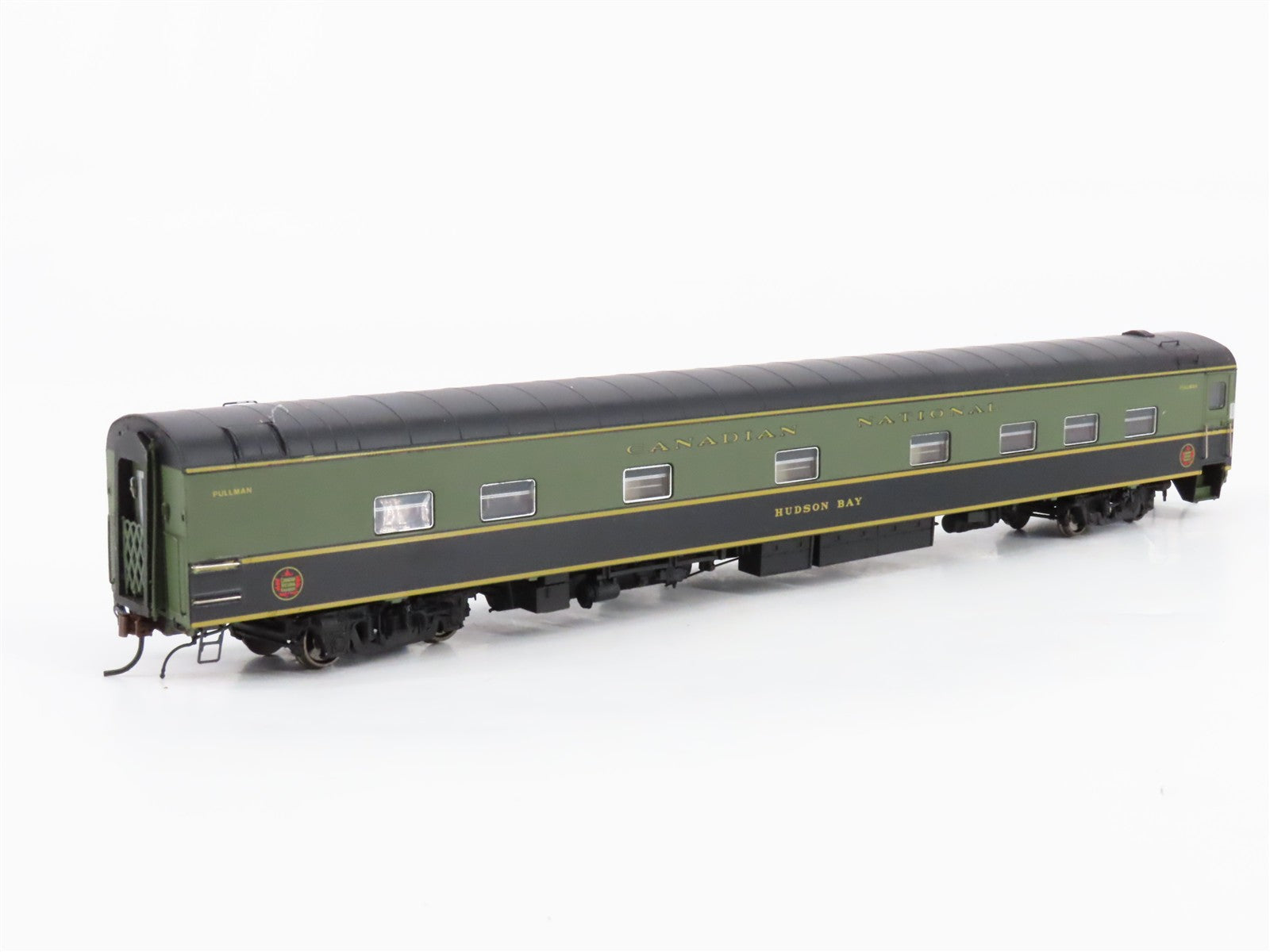 HO Scale Rapido 104008 CN Canadian National Sleeper Passenger Car 