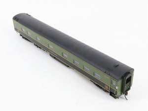 HO Scale Rapido 104008 CN Canadian National Sleeper Passenger Car 