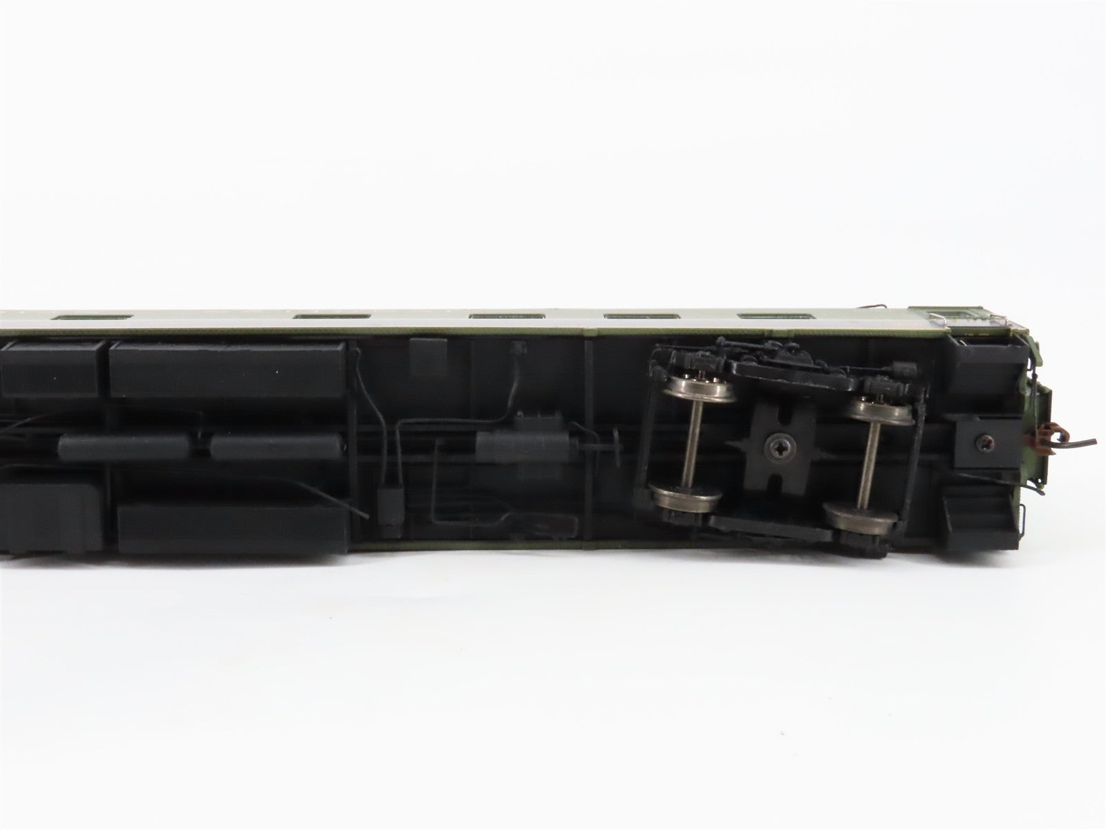 HO Scale Rapido 104008 CN Canadian National Sleeper Passenger Car 