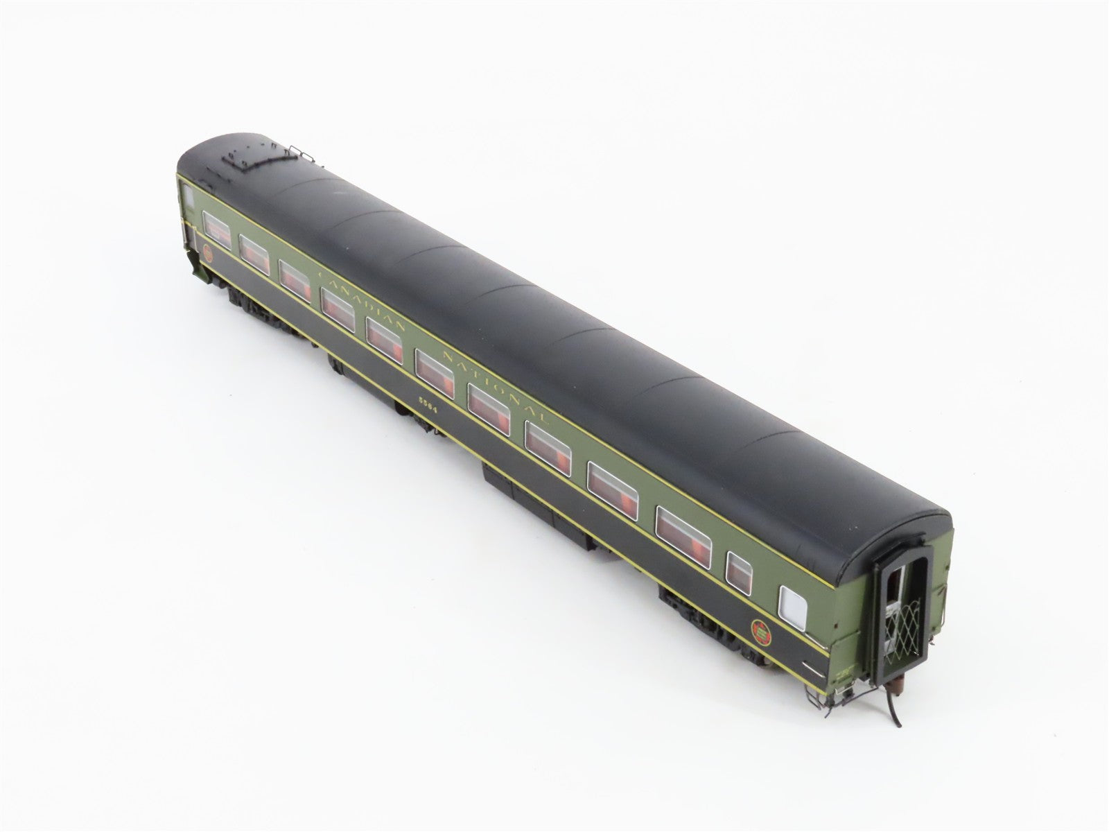HO Scale Rapido 100018 CN Canadian National Coach Passenger Car #5564