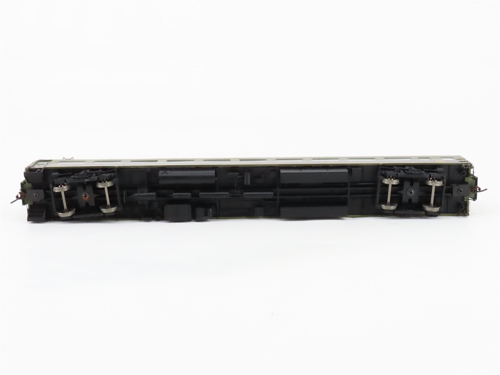 HO Scale Rapido 100018 CN Canadian National Coach Passenger Car #5564