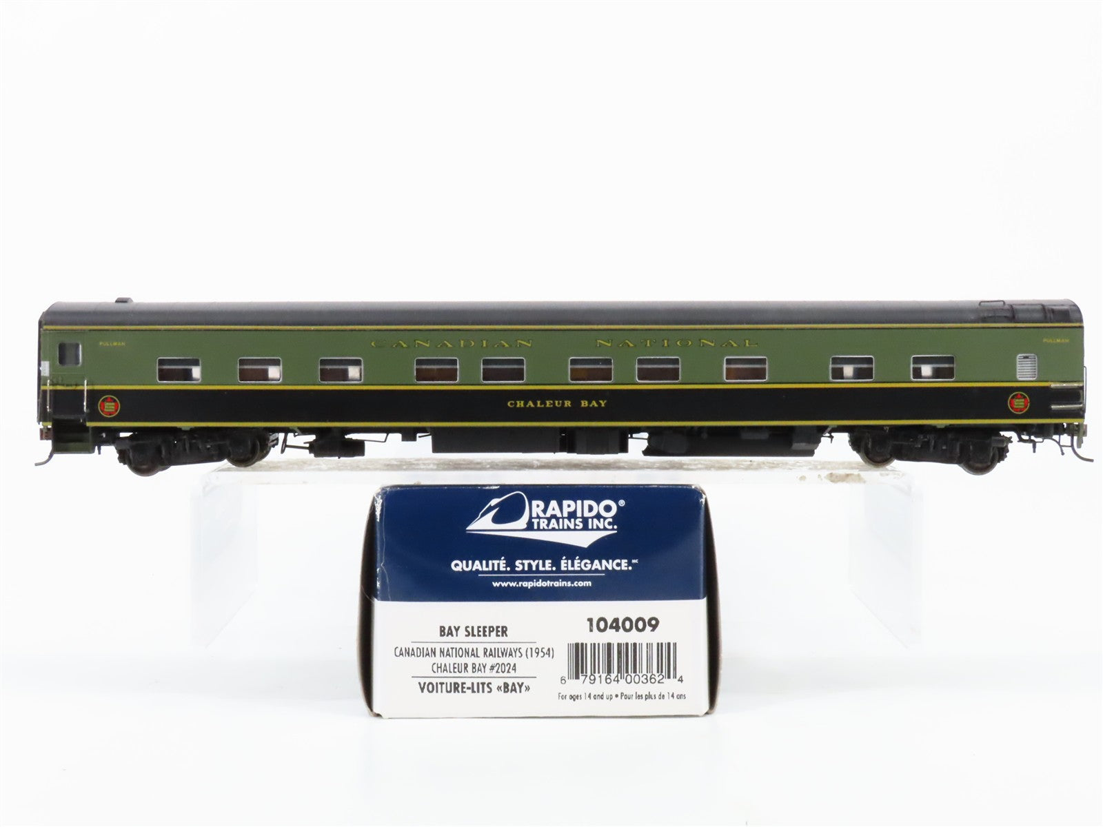 HO Scale Rapido 104009 CN Canadian National Sleeper Passenger Car 