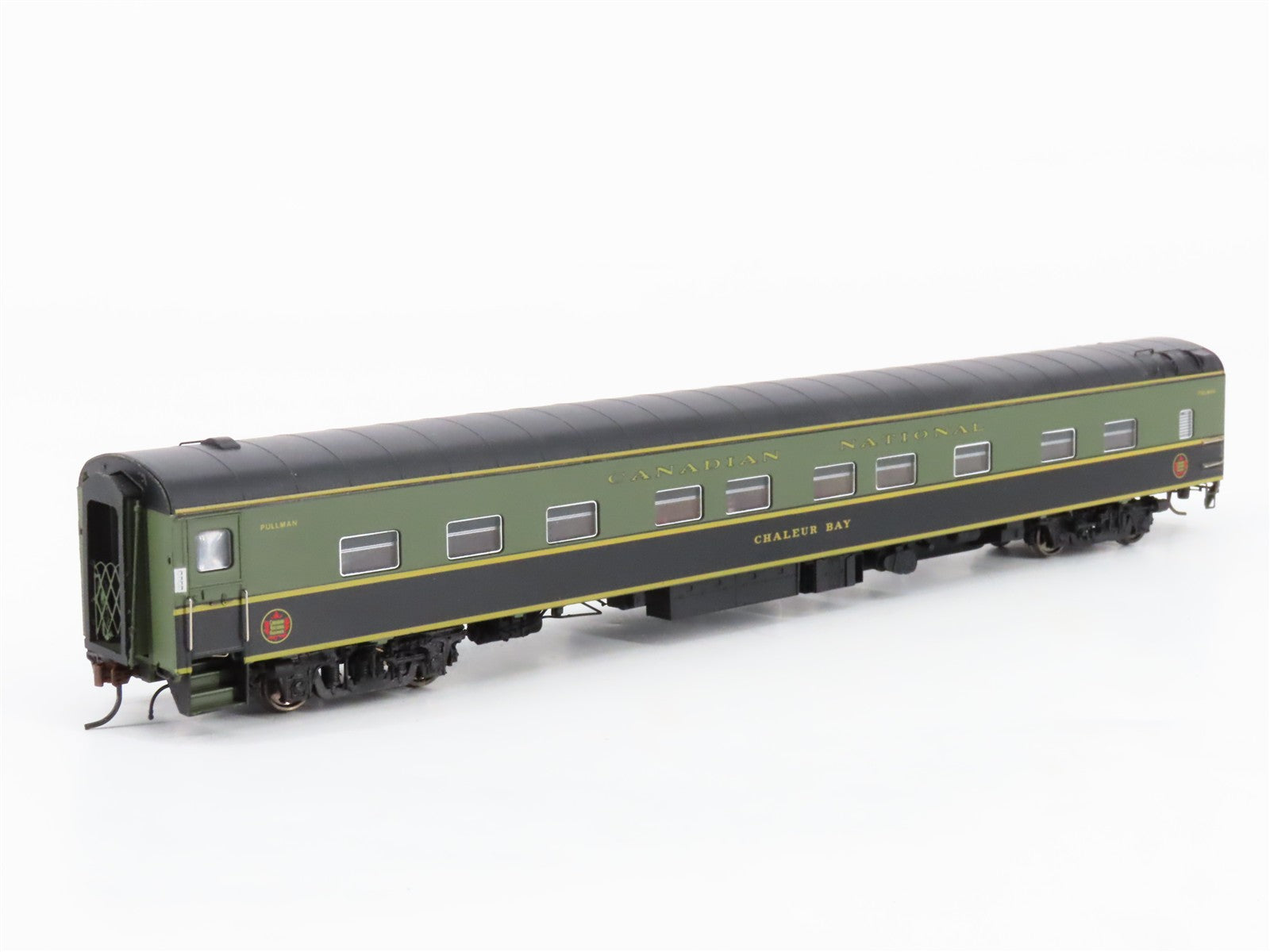 HO Scale Rapido 104009 CN Canadian National Sleeper Passenger Car 
