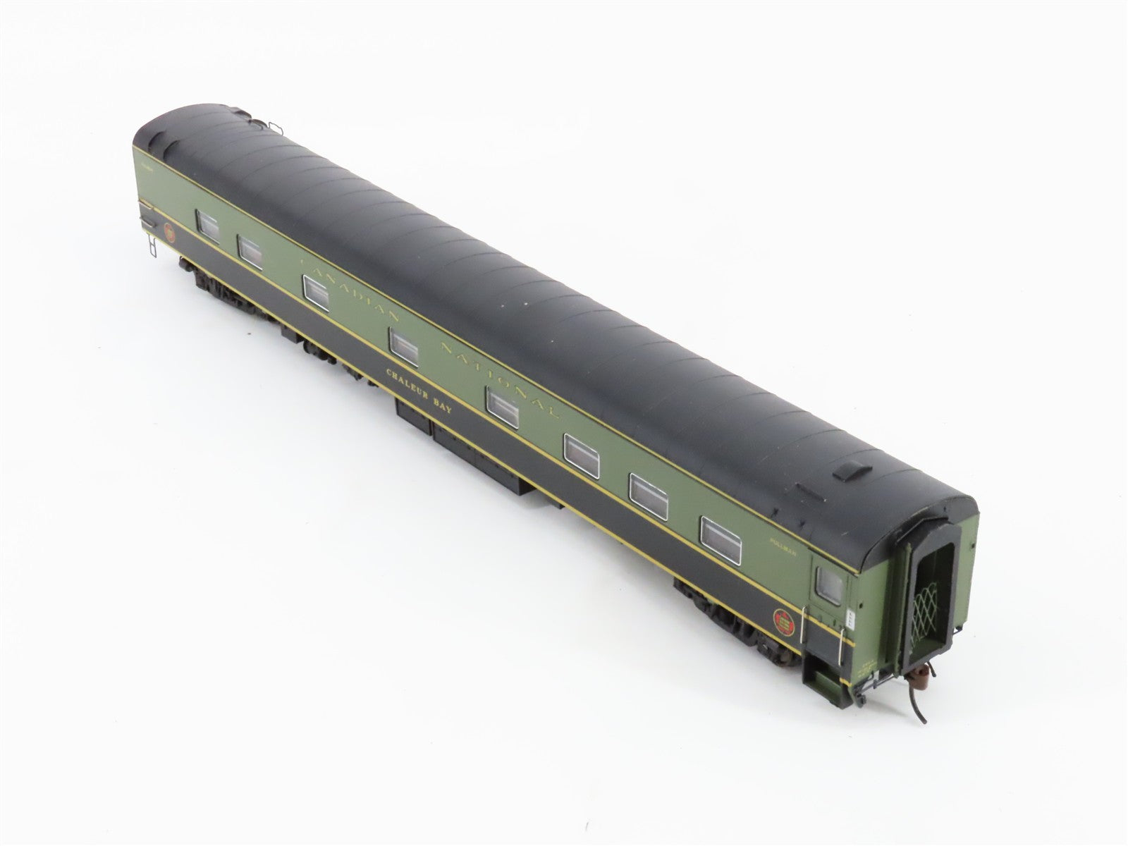 HO Scale Rapido 104009 CN Canadian National Sleeper Passenger Car 