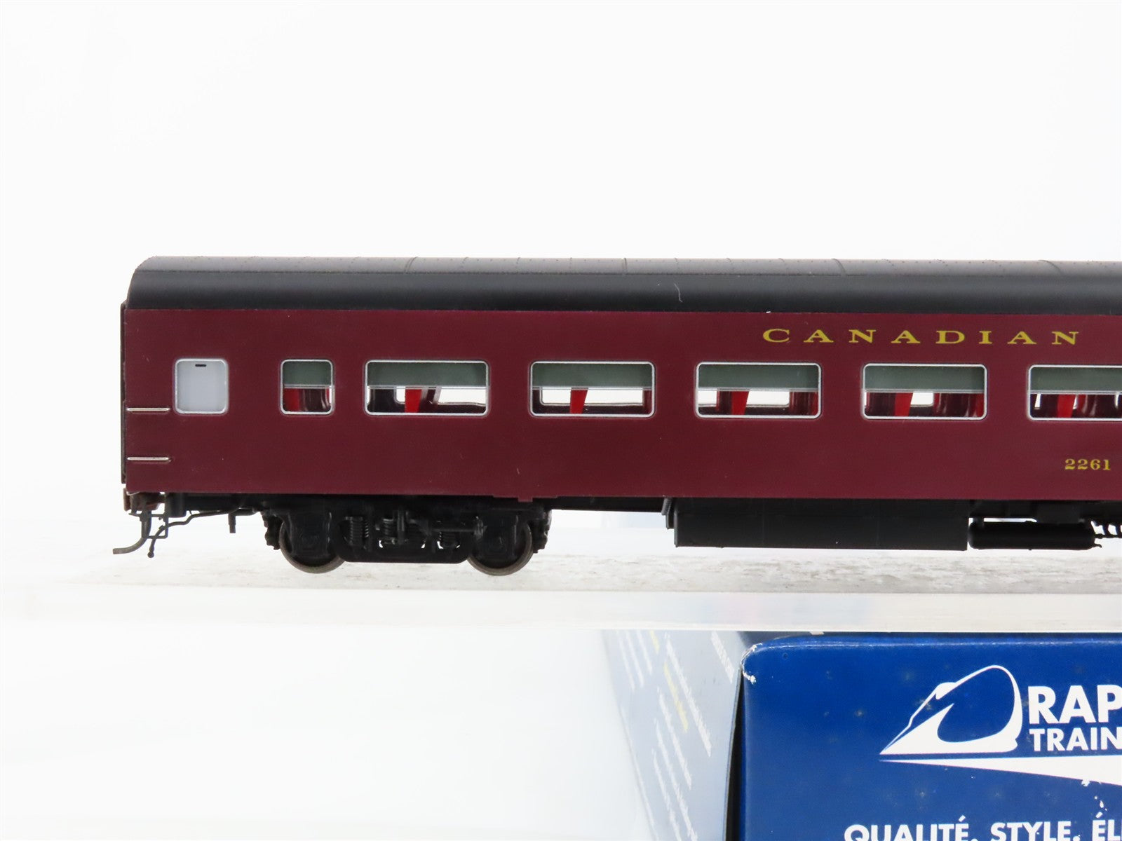 HO Scale Rapido 100094 Canadian Pacific Lightweight Coach Factory Interior RTR