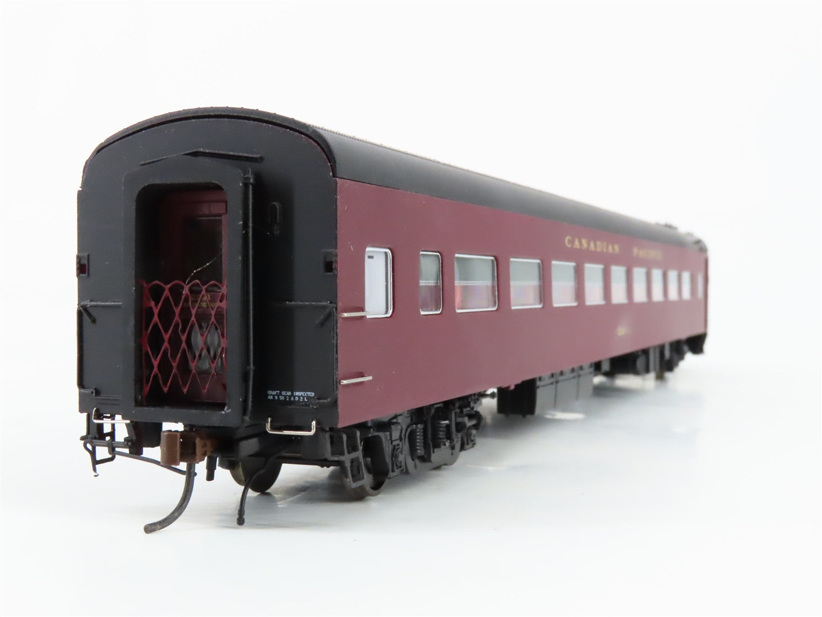 HO Scale Rapido 100094 Canadian Pacific Lightweight Coach Factory Interior RTR