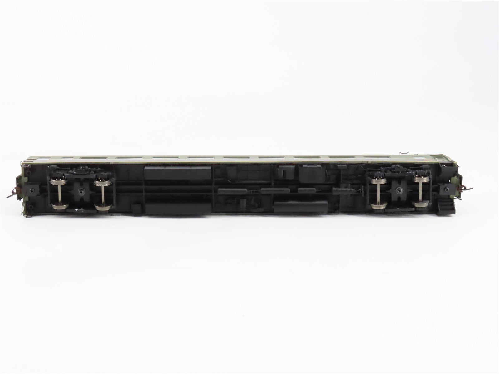 HO Scale Rapido 100016 Canadian National Lightweight Coach Factory Interior RTR