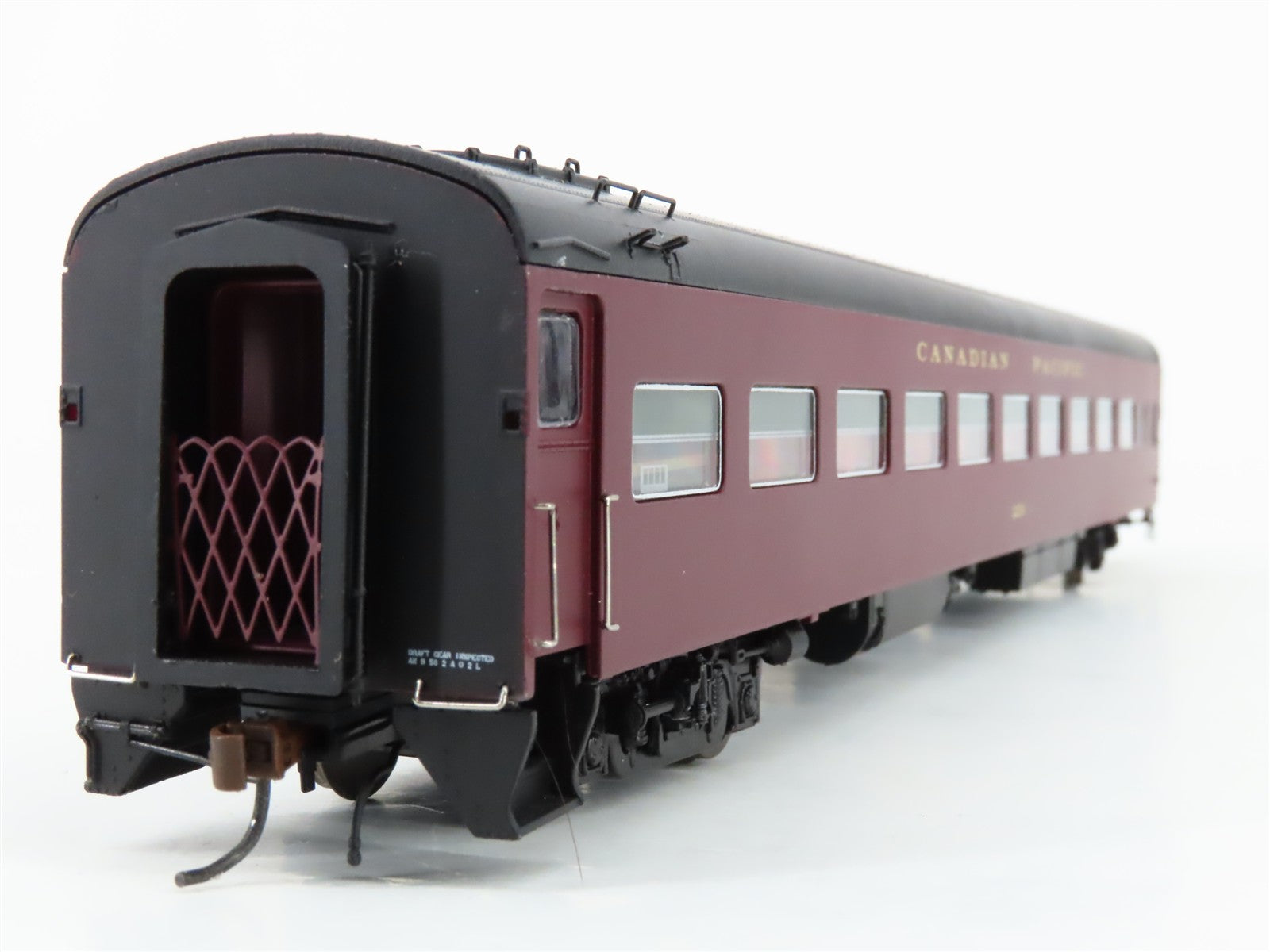 HO Scale Rapido 100093 CP Canadian Pacific Coach Passenger Car #2256