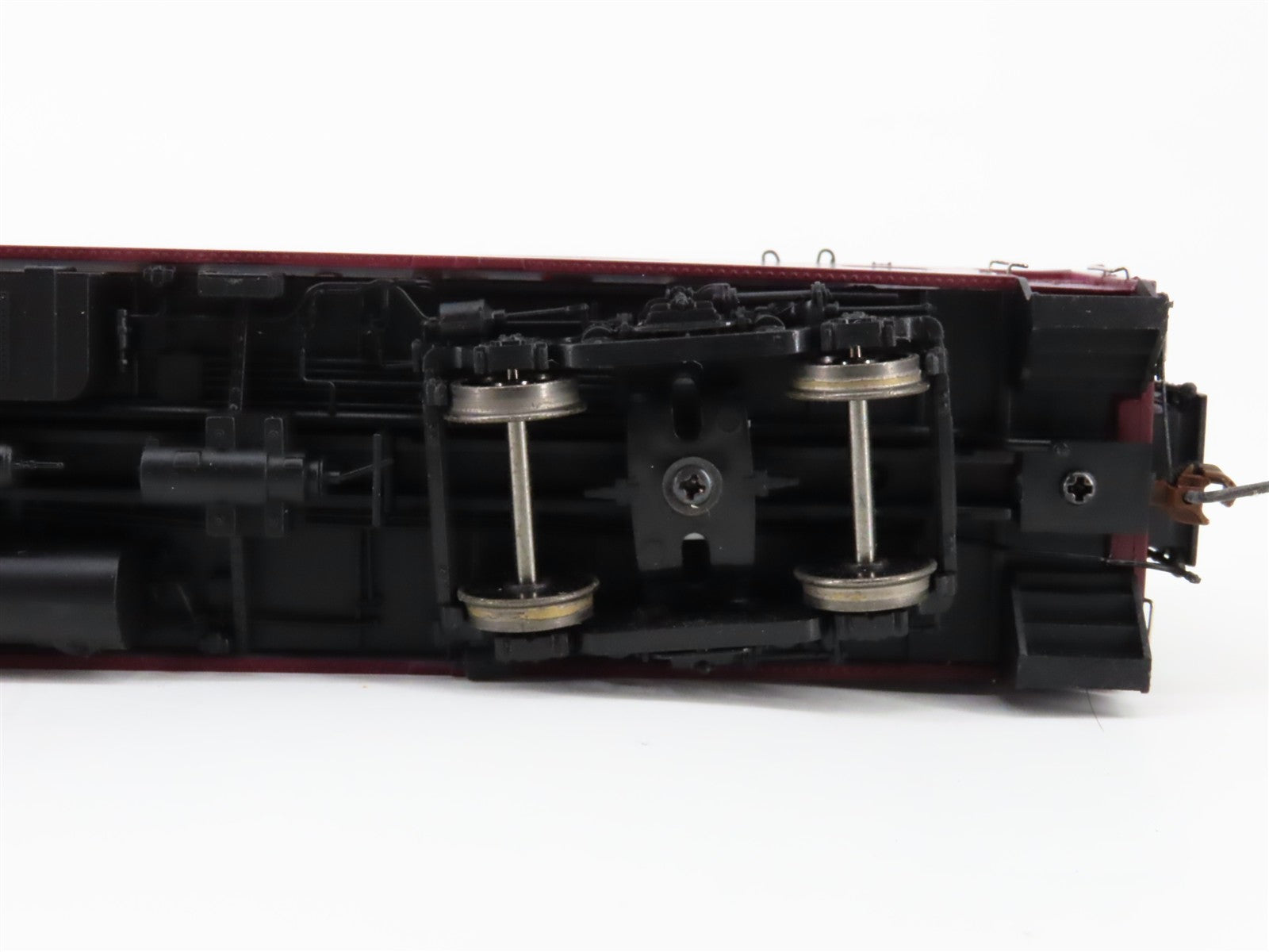 HO Scale Rapido 100093 CP Canadian Pacific Coach Passenger Car #2256