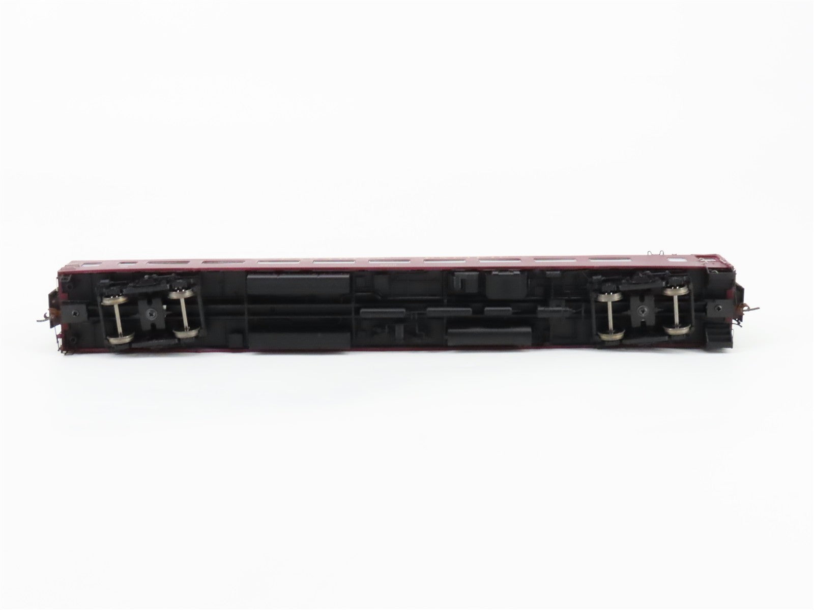 HO Scale Rapido 100093 CP Canadian Pacific Coach Passenger Car #2256