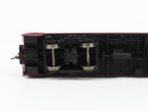 HO Scale Rapido 104038 CP Canadian Pacific Sleeper Passenger Car 