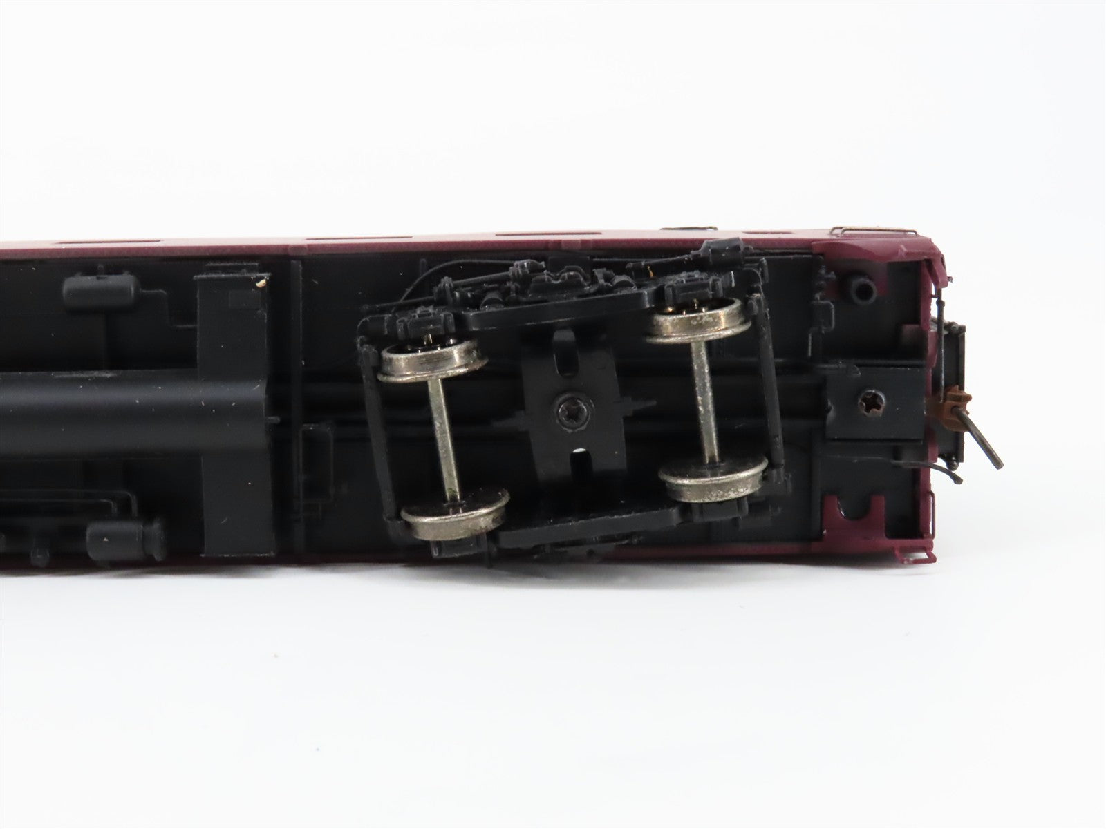 HO Scale Rapido 104038 CP Canadian Pacific Sleeper Passenger Car 