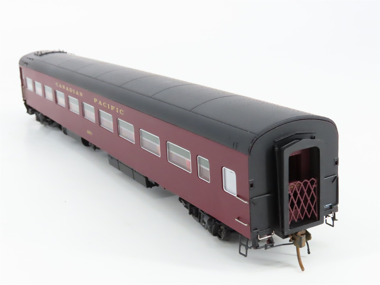 HO Scale Rapido 100095 Canadian Pacific Lightweight Coach Factory Interior RTR