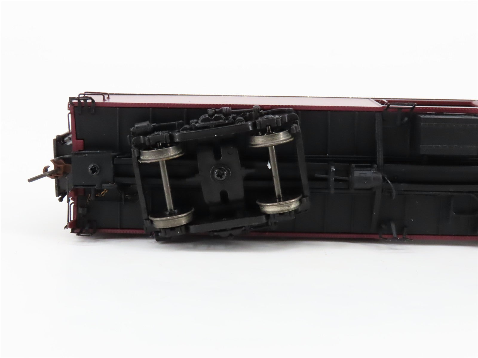 HO Scale Rapido 106189 CP Canadian Pacific Baggage Passenger Car #4306