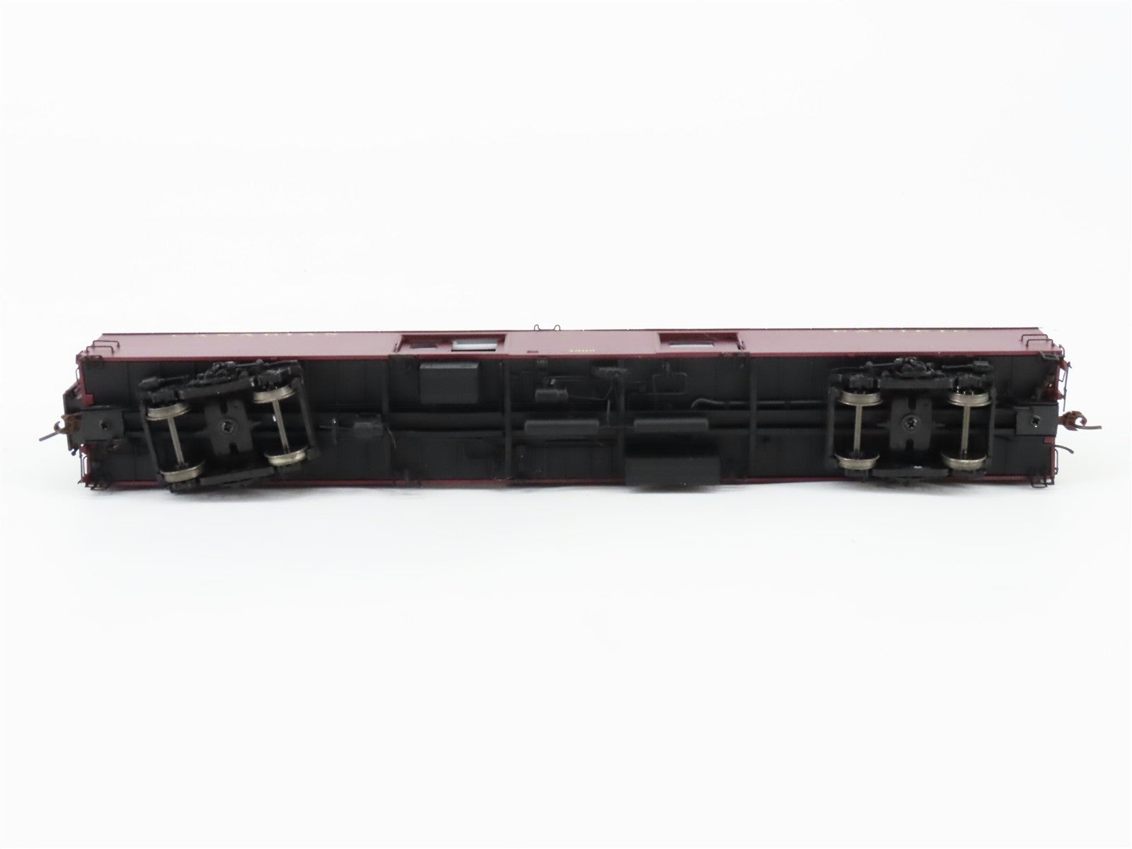 HO Scale Rapido 106189 CP Canadian Pacific Baggage Passenger Car #4306