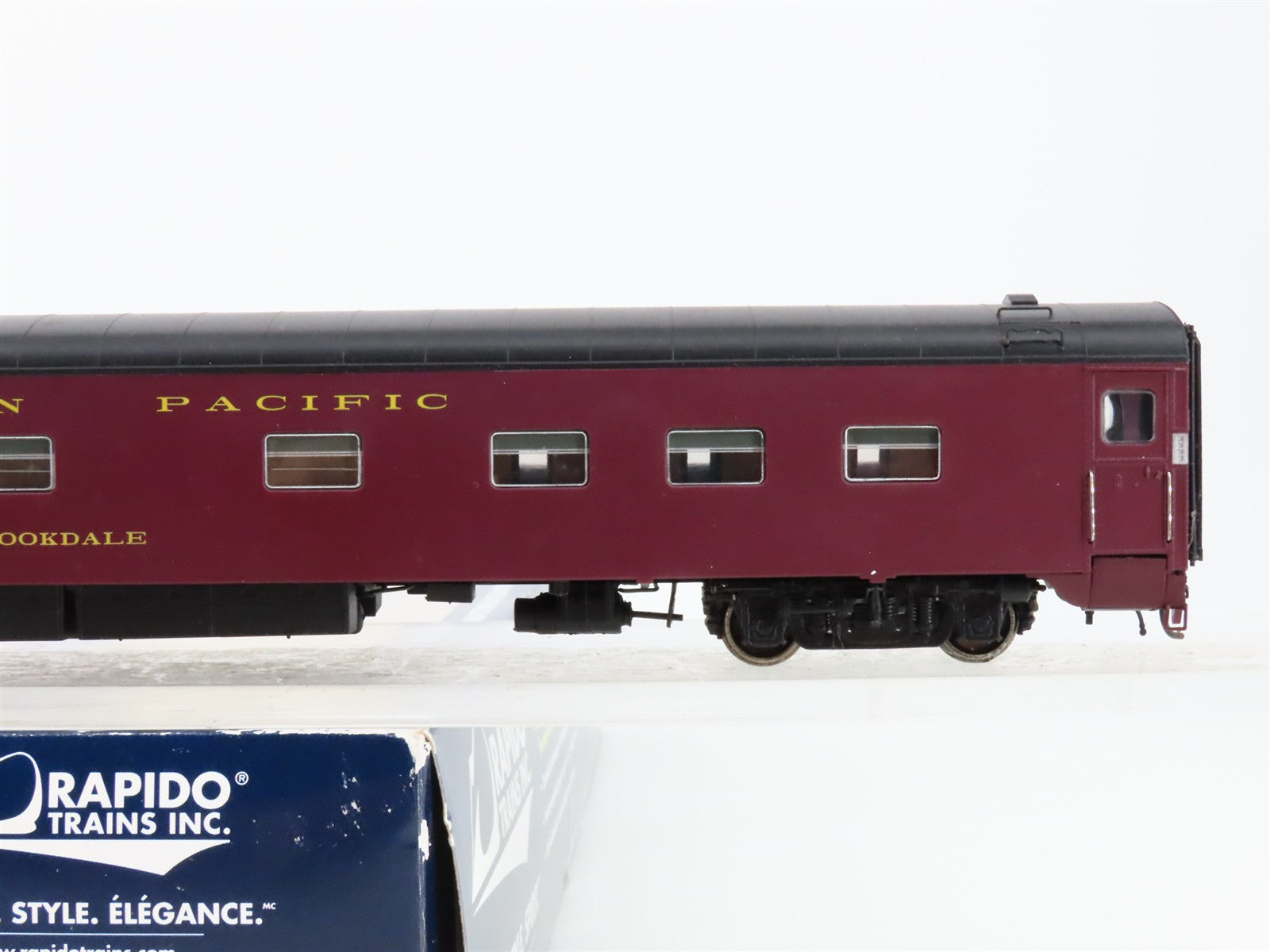 HO Scale Rapido 104037 Canadian Pacific 10-5 Sleeper Brookdale RTR