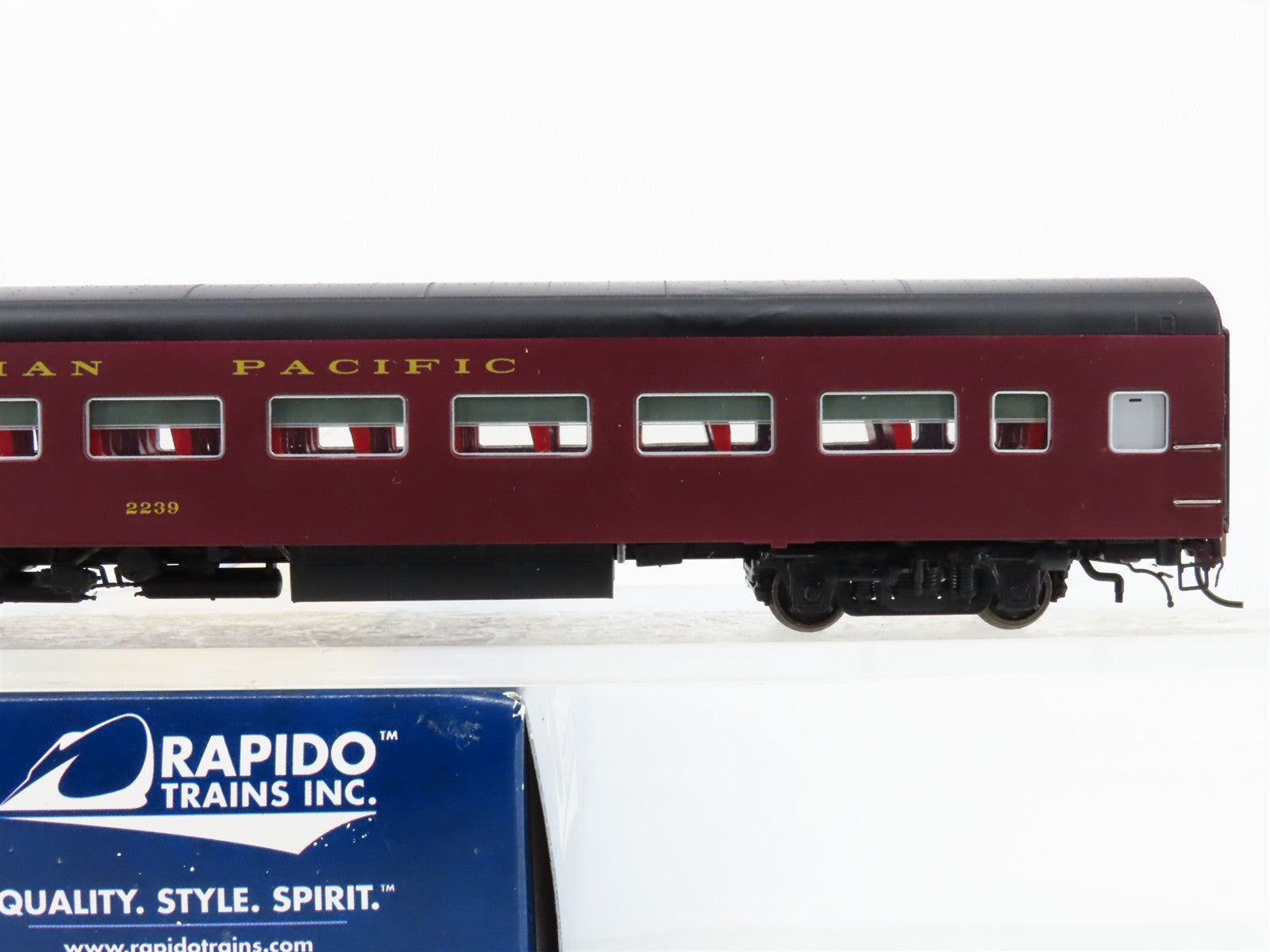 HO Scale Rapido 100091 CP Canadian Pacific Coach Passenger Car #2239