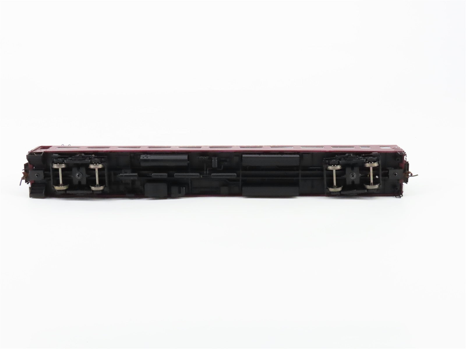 HO Scale Rapido 100091 CP Canadian Pacific Coach Passenger Car #2239