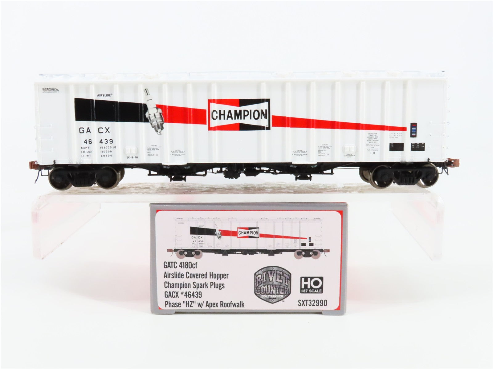 HO Scale Scaletrains.com SXT32990 GACX Champion Spark Plugs Hopper 46439 RTR