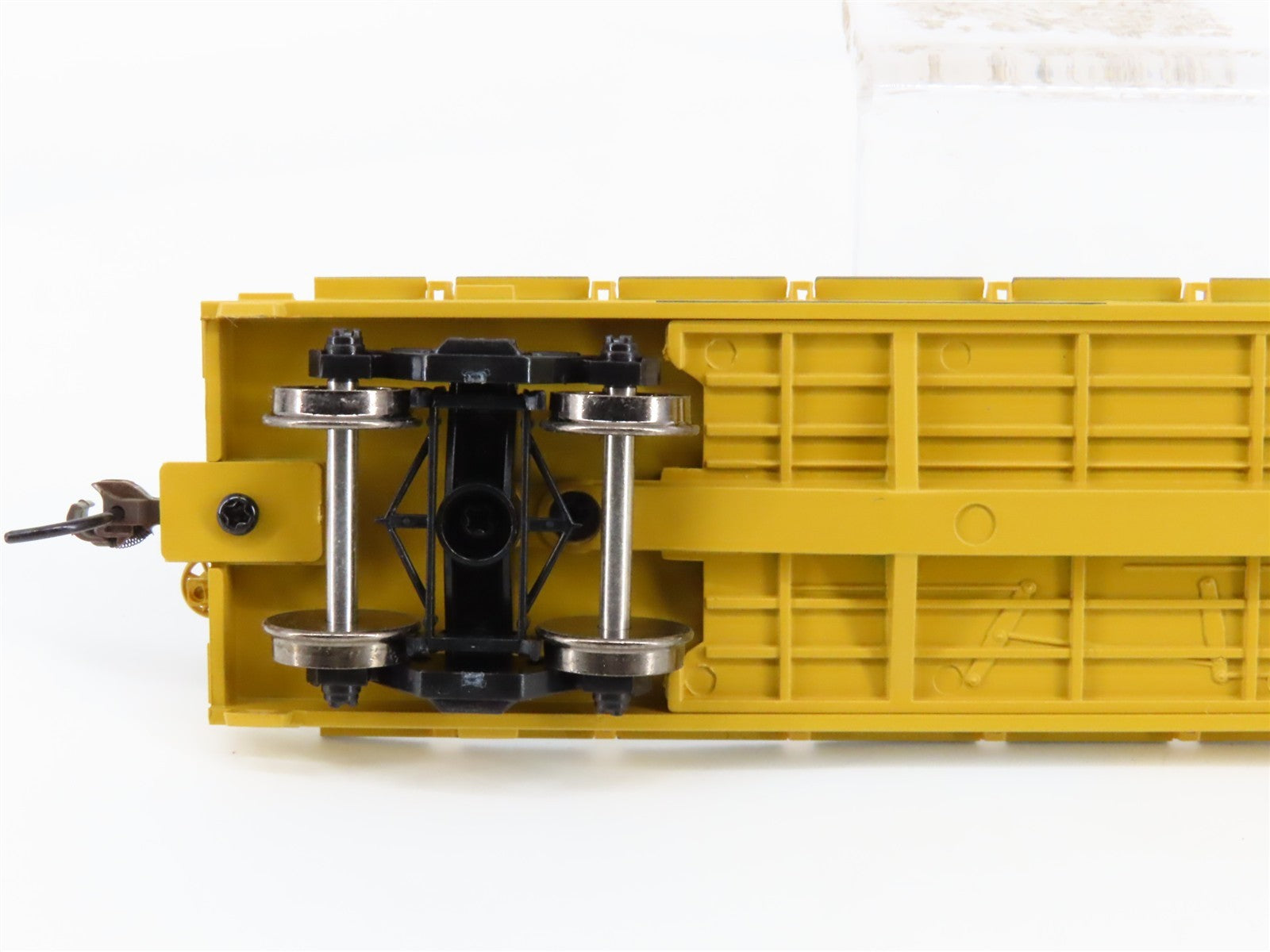 HO Scale Athearn ATH97067 OTTX Trailer Train 60' Flat Car 91305 RTR