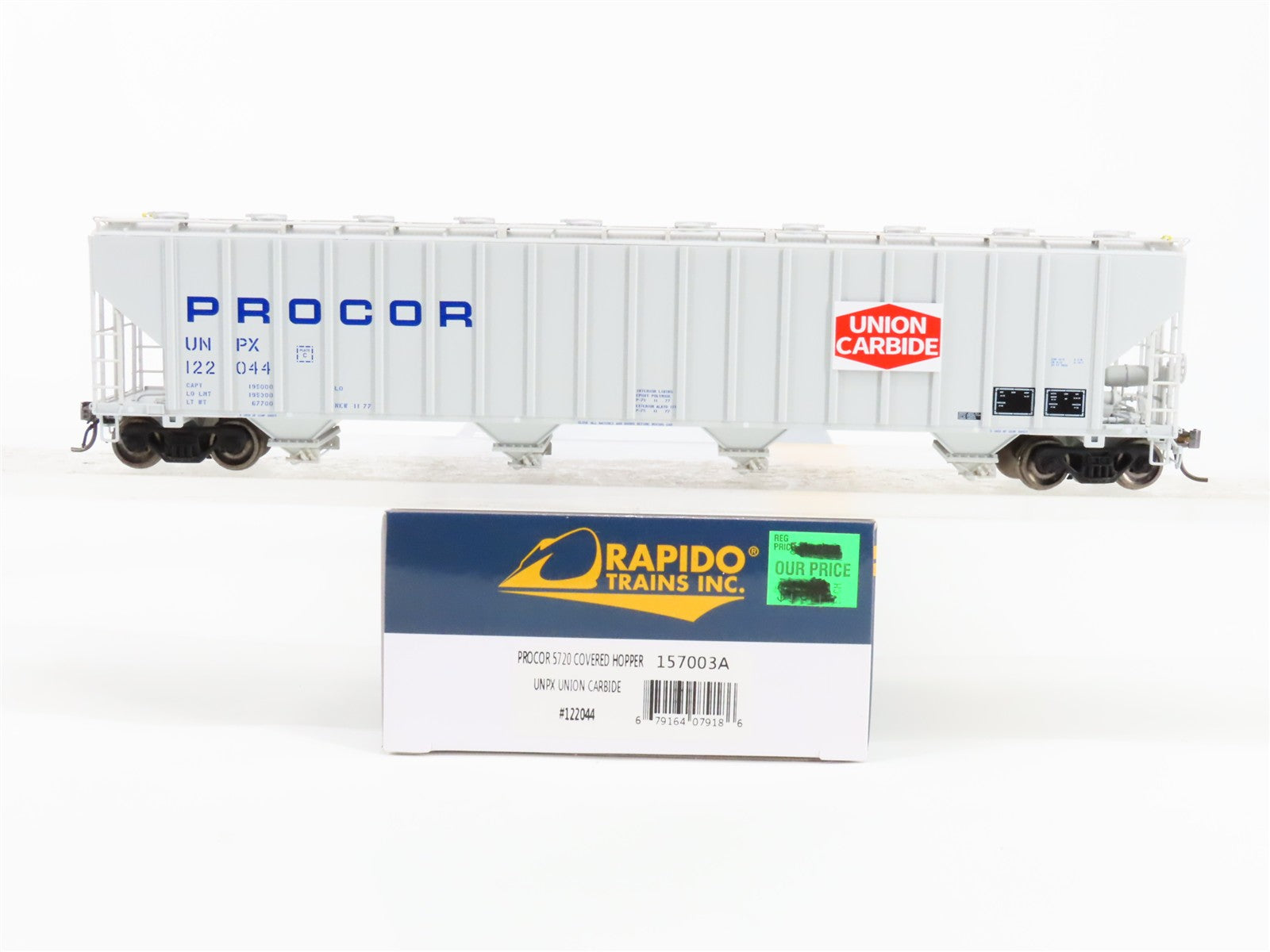 HO Scale Rapido 157003A UNPX Union Carbide 5720 Covered Hopper 122044 RTR
