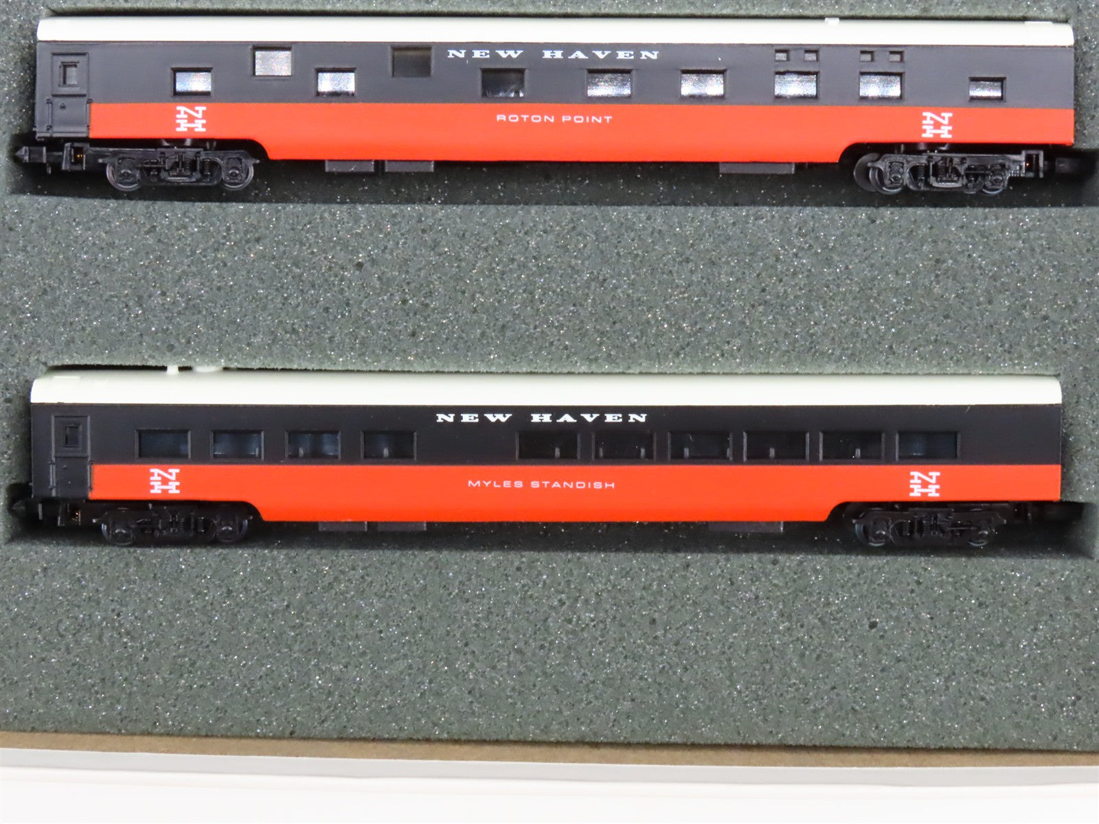 N Scale Con-Cor 0001-008517 NH New Haven PA-1/PA-1 Diesel Passenger Set