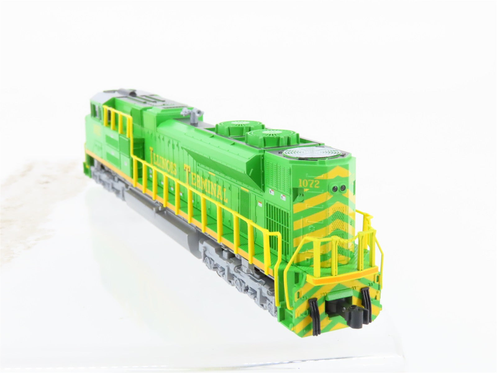 N Scale Kato 176-8502 NS Illinois Terminal Heritage SD70ACe Diesel #1072 wDCC