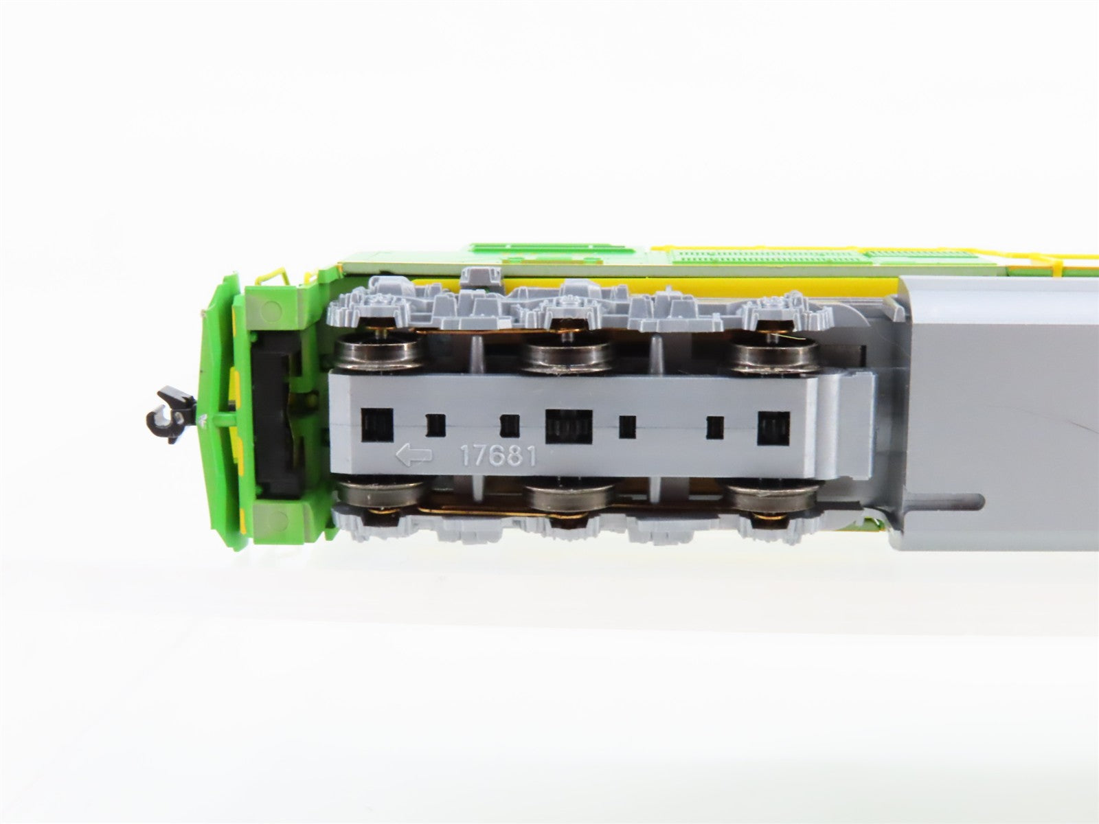 N Scale Kato 176-8502 NS Illinois Terminal Heritage SD70ACe Diesel #1072 wDCC