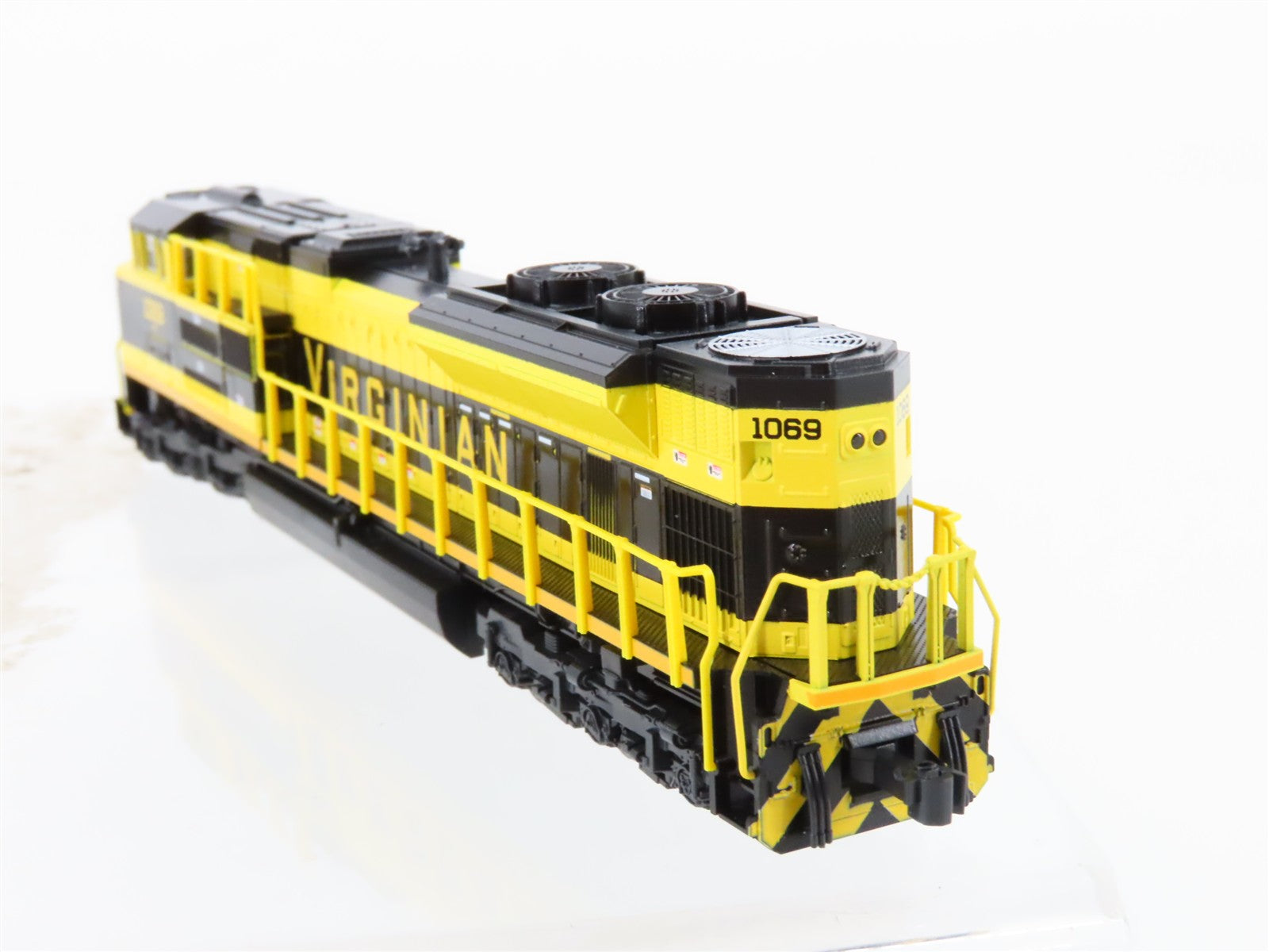 N Scale Kato 176-8505 NS Virginian Heritage SD70ACe Diesel Loco #1069 wDCC