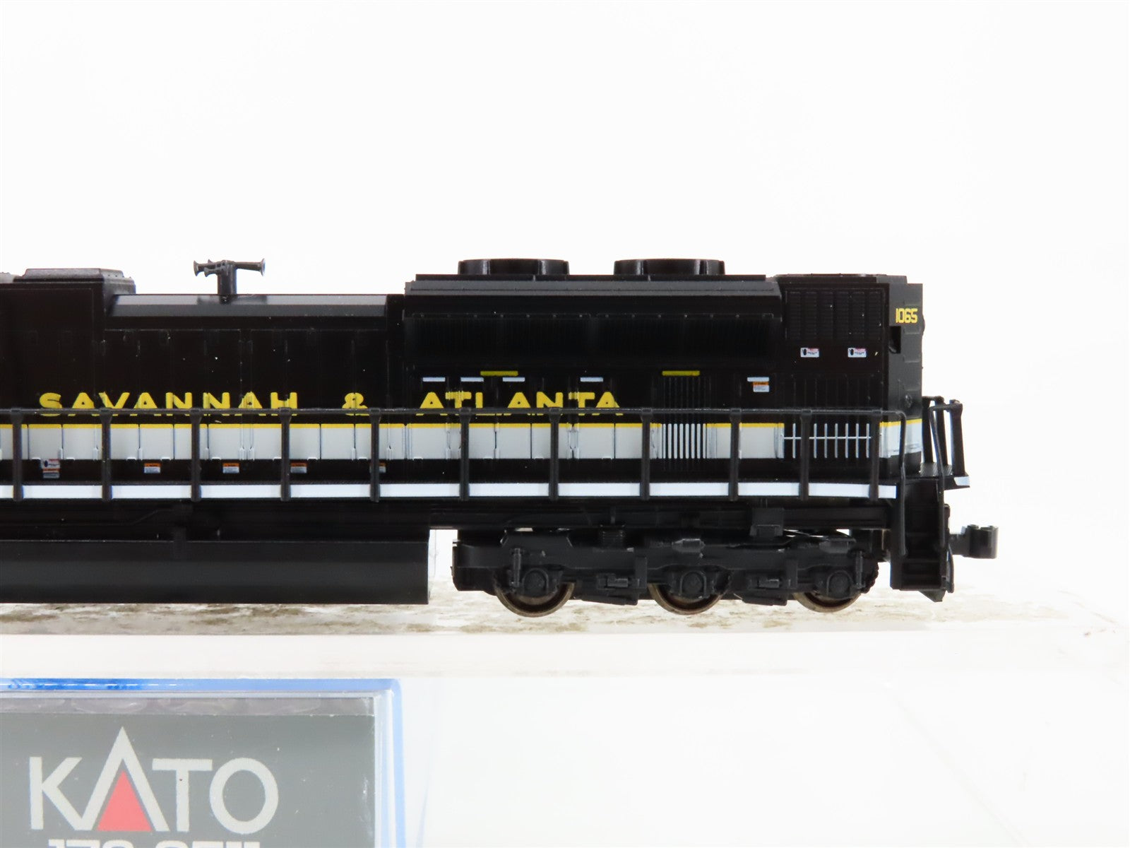 N Scale Kato 176-8511 NS Savannah & Atlanta Heritage SD70ACe Diesel #1065 wDCC