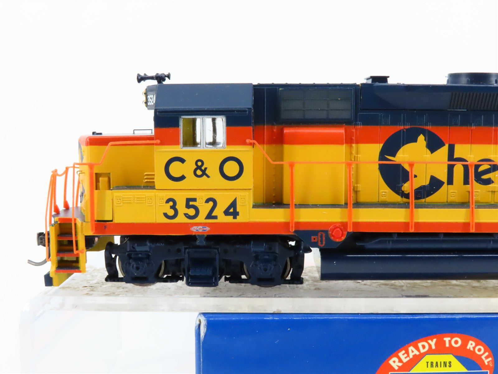 HO Scale Athearn 94157 C&O Chessie System GP35 Diesel Locomotive #3524 DCC ONLY