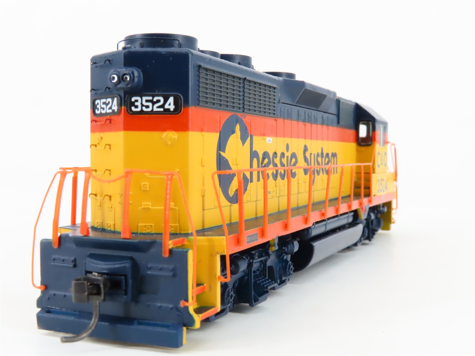 HO Scale Athearn 94157 C&O Chessie System GP35 Diesel Locomotive #3524 DCC ONLY