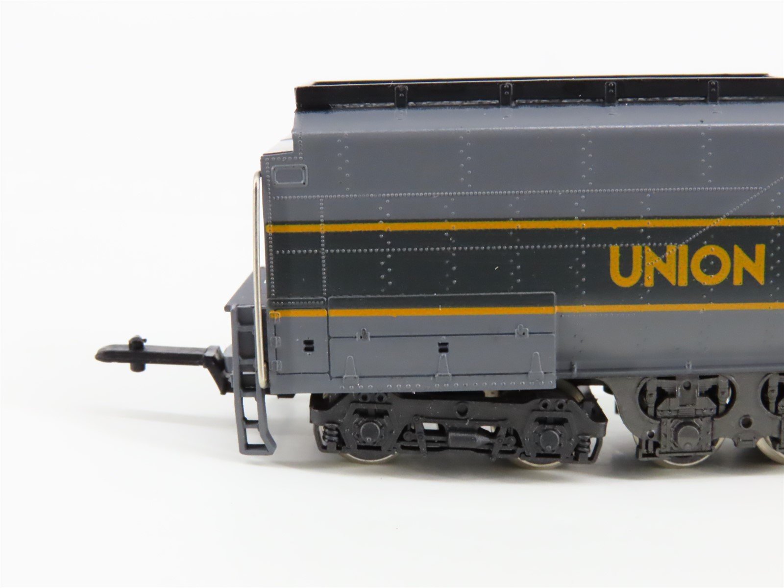 N Scale Rivarossi 0001-003726 UP Union Pacific 4-6-6-4 Steam Locomotive #3975