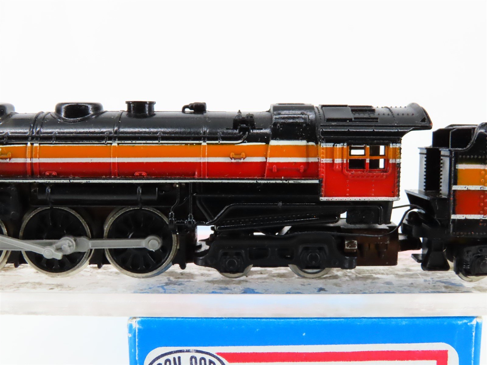 N Scale Con-Cor 3004 SP Southern Pacific J3a 4-6-4 Steam Locomotive