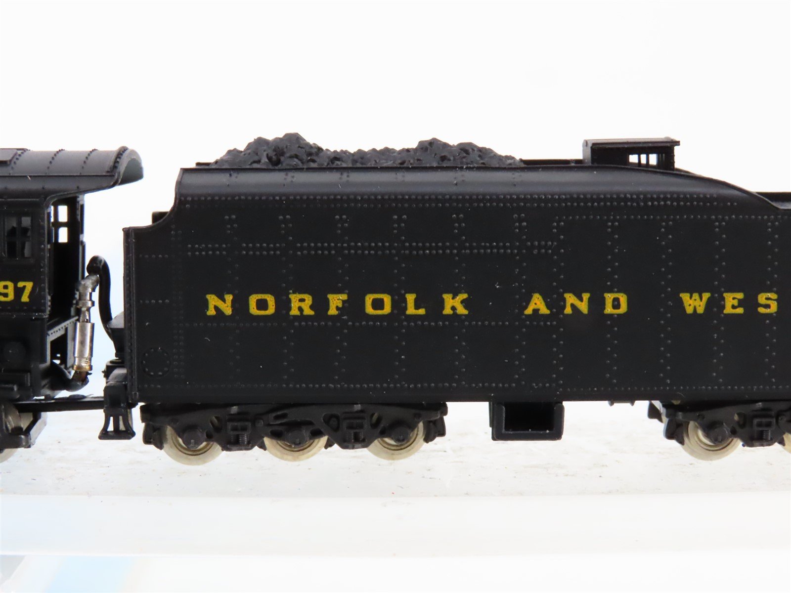 N Scale Rivarossi 9136 N&W Norfolk & Western 2-8-8-2 Steam Locomotive #2197