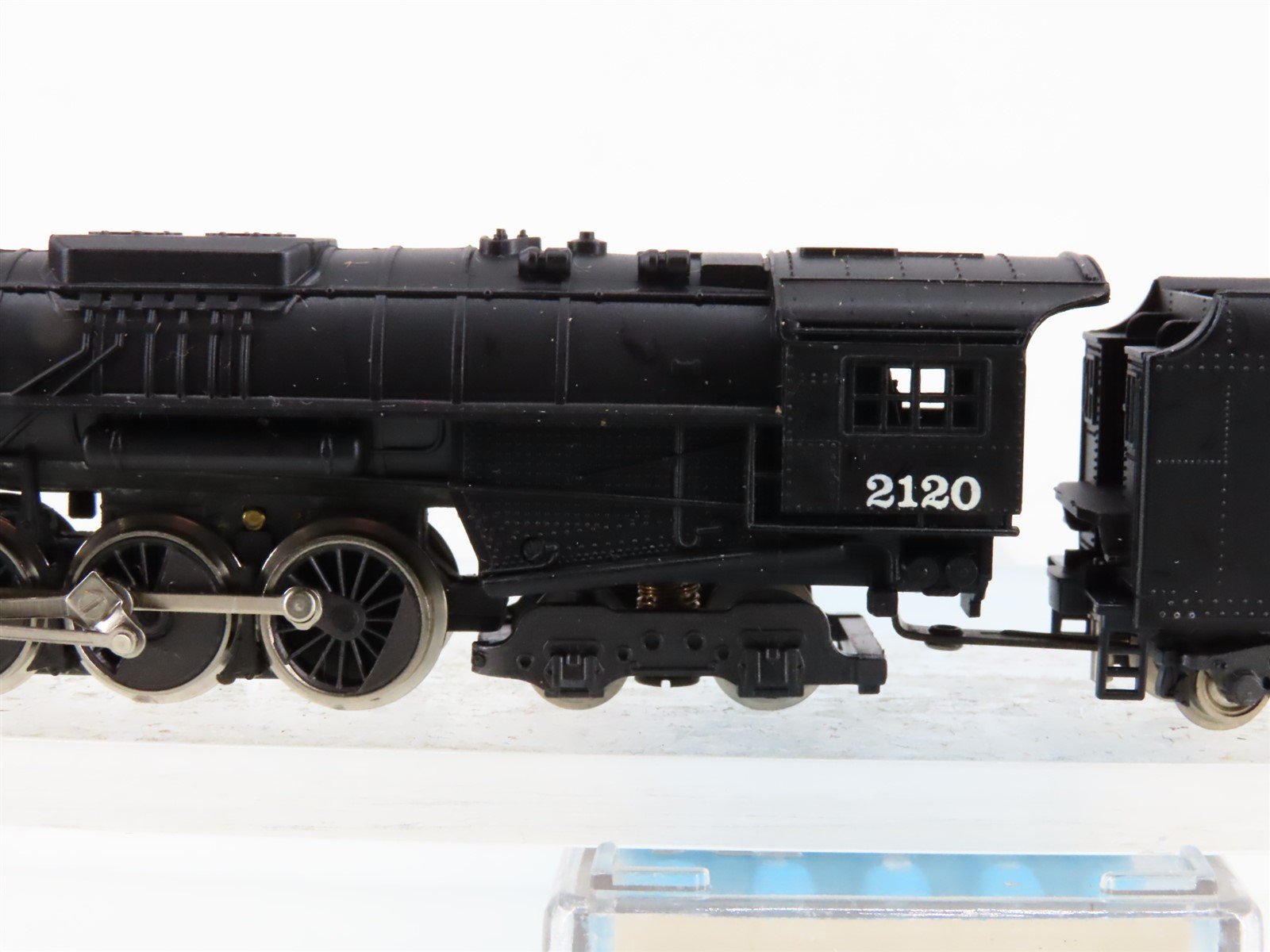 N Scale Rivarossi 9293 UP Union Pacific 2-8-4 Steam Locomotive #2120