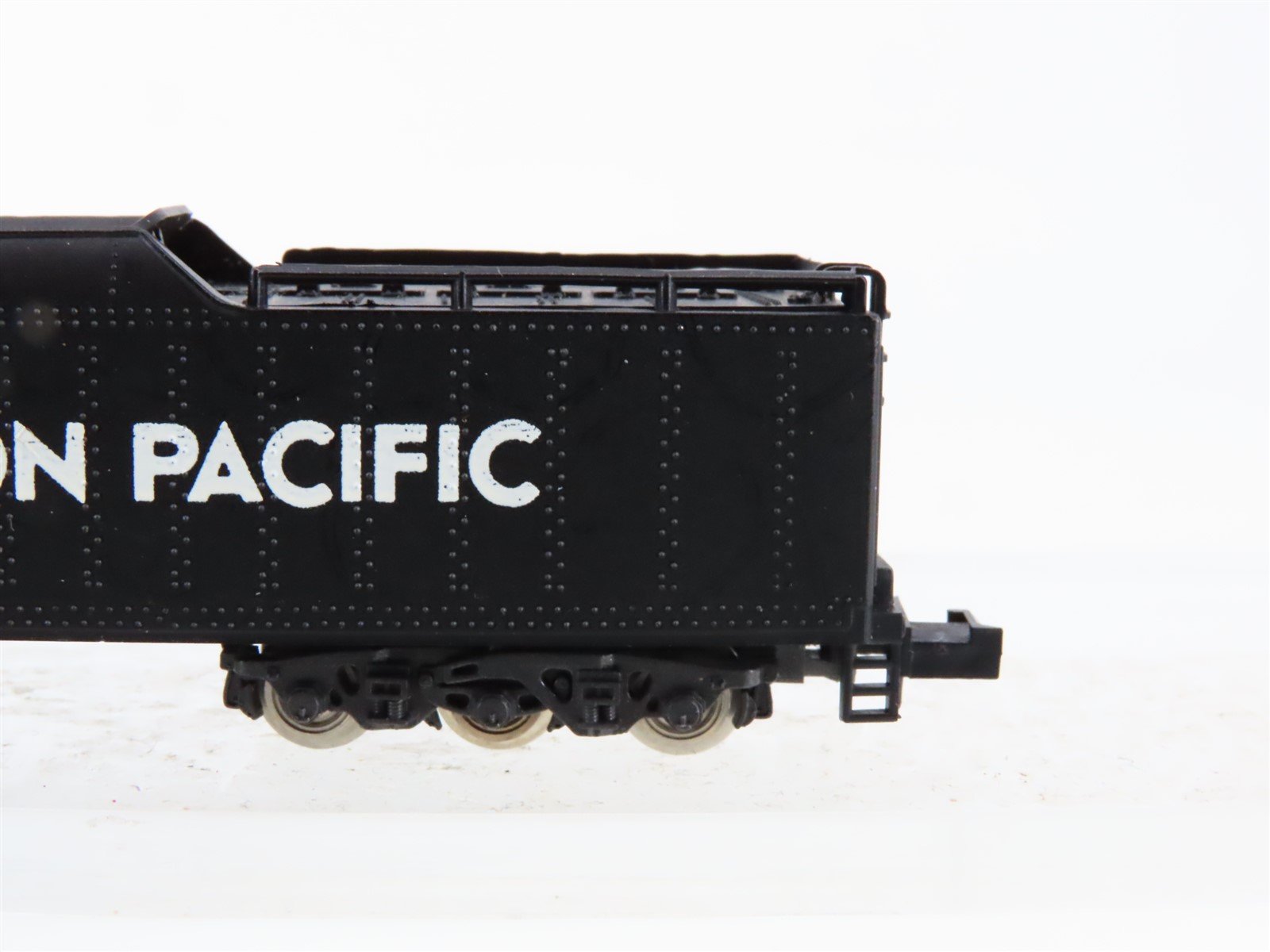 N Scale Rivarossi 9293 UP Union Pacific 2-8-4 Steam Locomotive #2120
