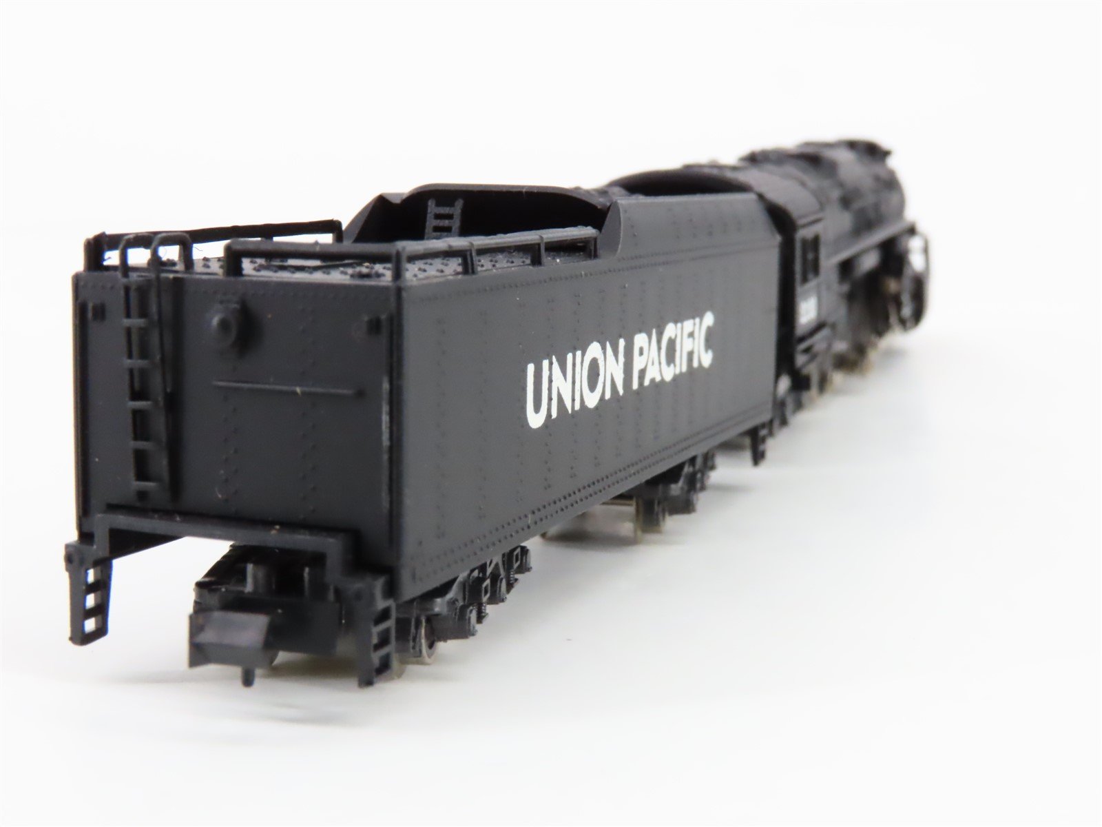 N Scale Rivarossi 9293 UP Union Pacific 2-8-4 Steam Locomotive #2120