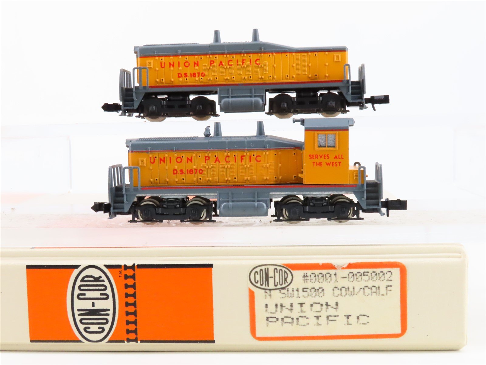 N Scale Con-Cor 0001-005002 UP Union Pacific SW1500 Cow/Calf Diesel Loco Set