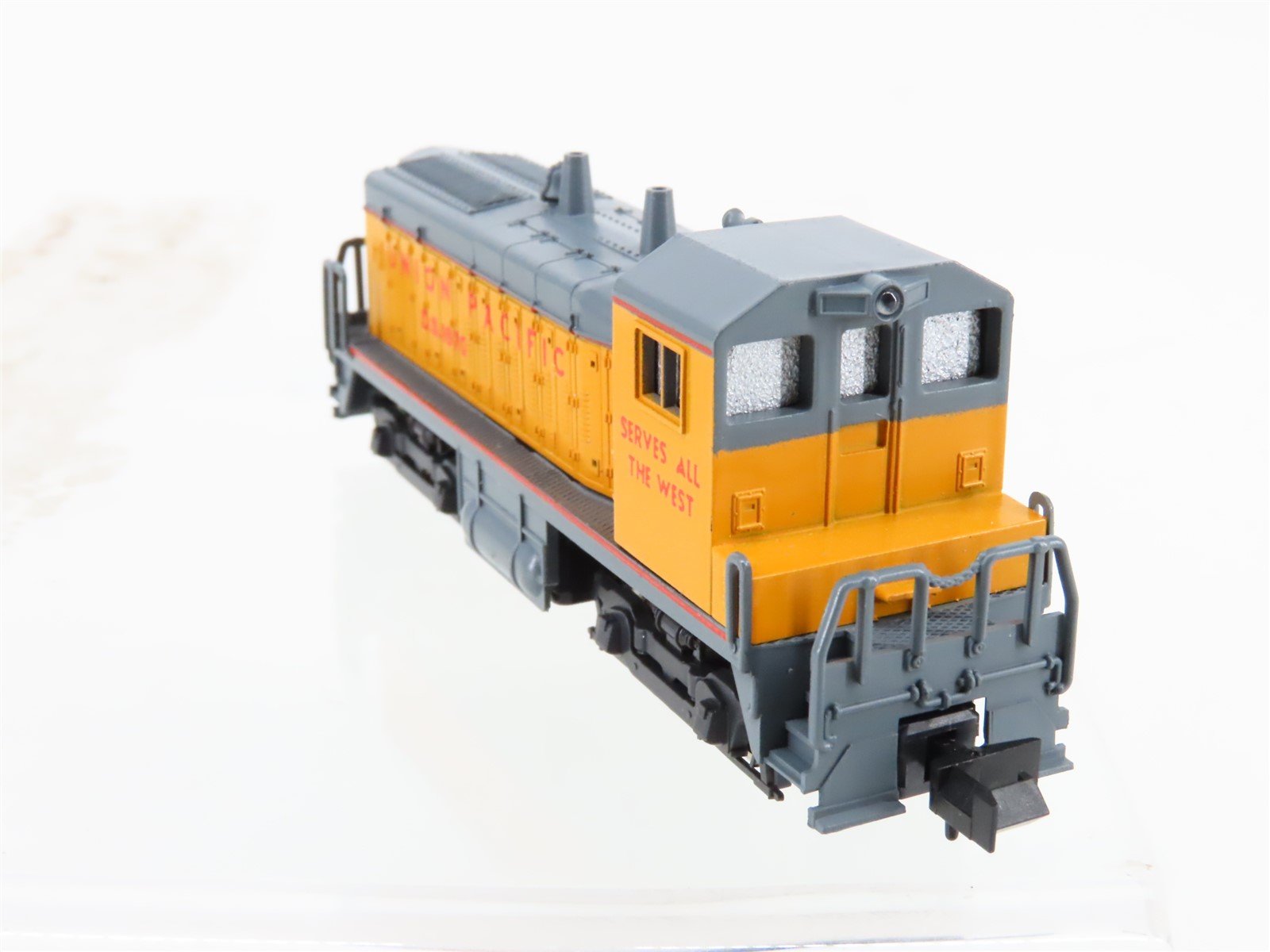 N Scale Con-Cor 0001-005002 UP Union Pacific SW1500 Cow/Calf Diesel Loco Set