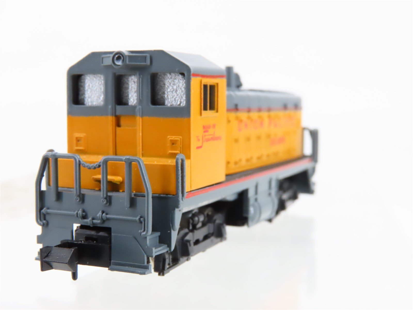 N Scale Con-Cor 0001-005002 UP Union Pacific SW1500 Cow/Calf Diesel Loco Set