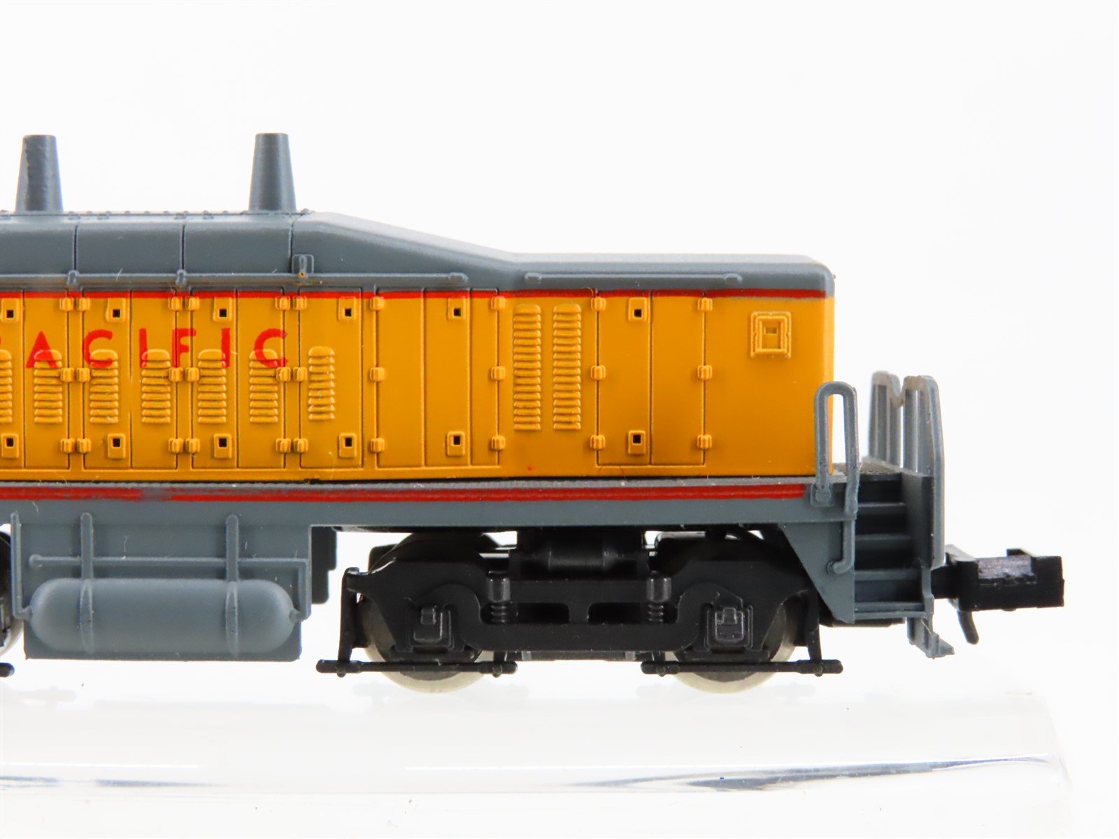 N Scale Con-Cor 0001-005002 UP Union Pacific SW1500 Cow/Calf Diesel Loco Set