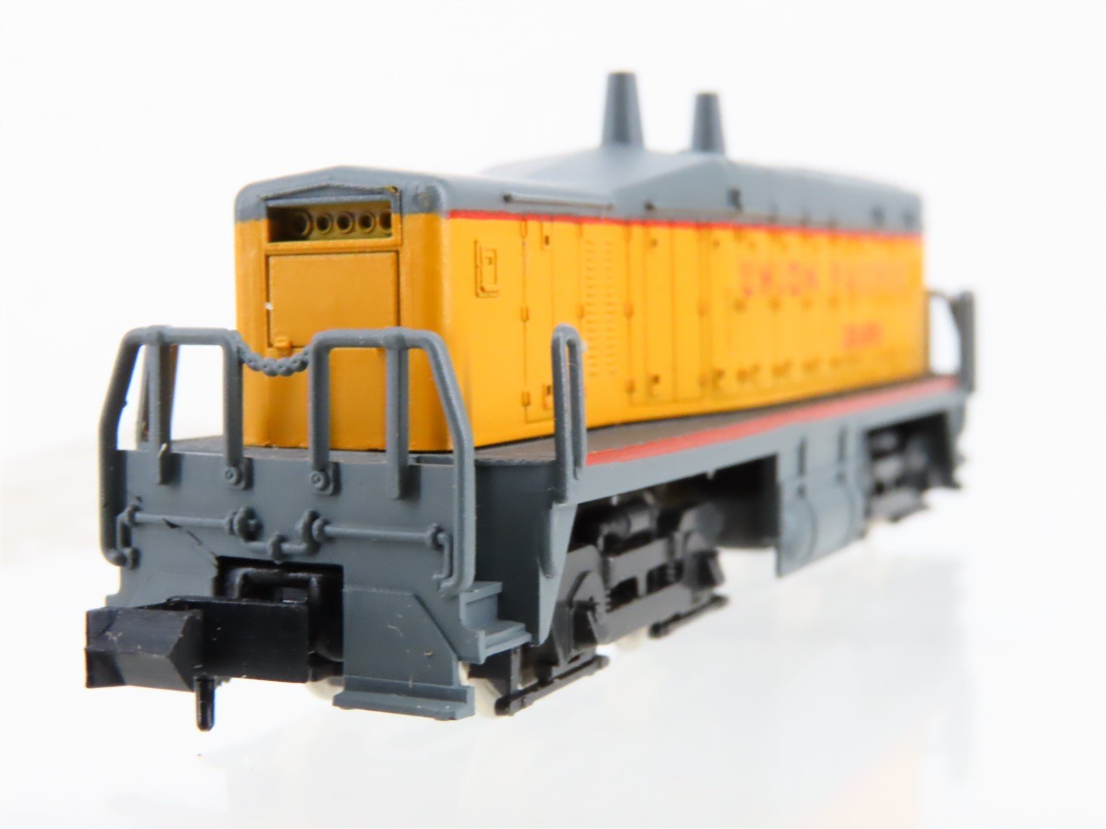N Scale Con-Cor 0001-005002 UP Union Pacific SW1500 Cow/Calf Diesel Loco Set