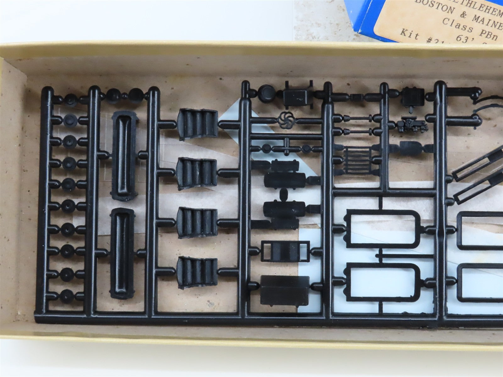 HO Scale Bethlehem Car Works 211 63' Coach Unbuilt Kit